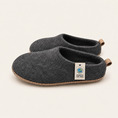 Wool felt slip on low back - Charcoal (Unisex)