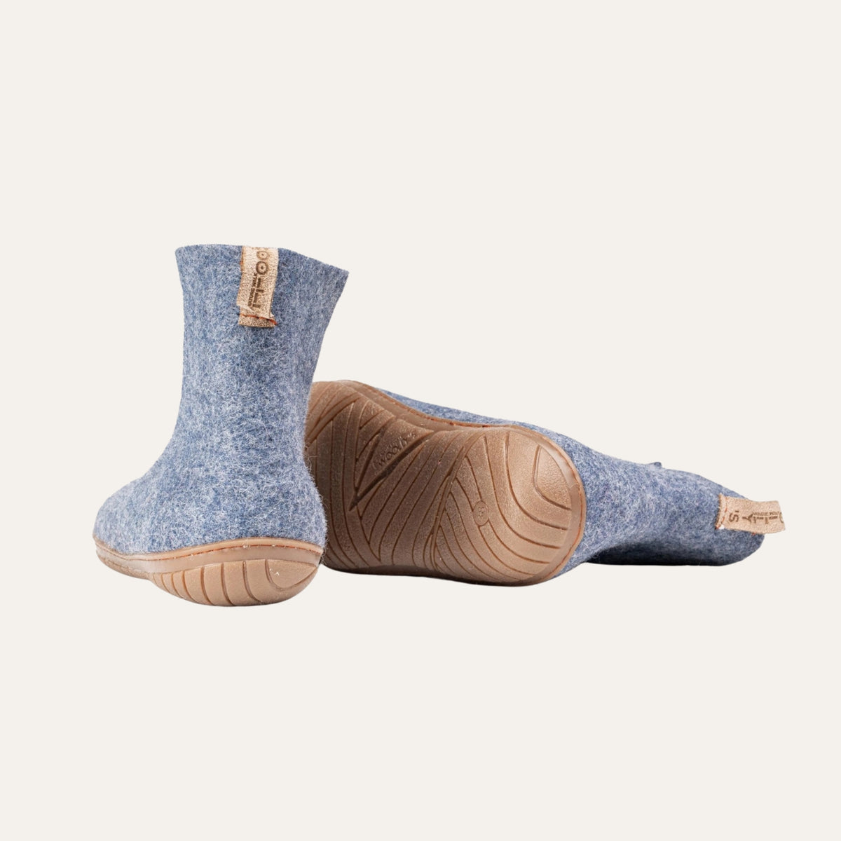 Wool Outdoor low boots with rubber sole