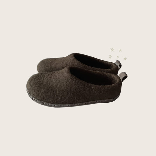 Wool slip on felt slippers - dark brown (size 35)