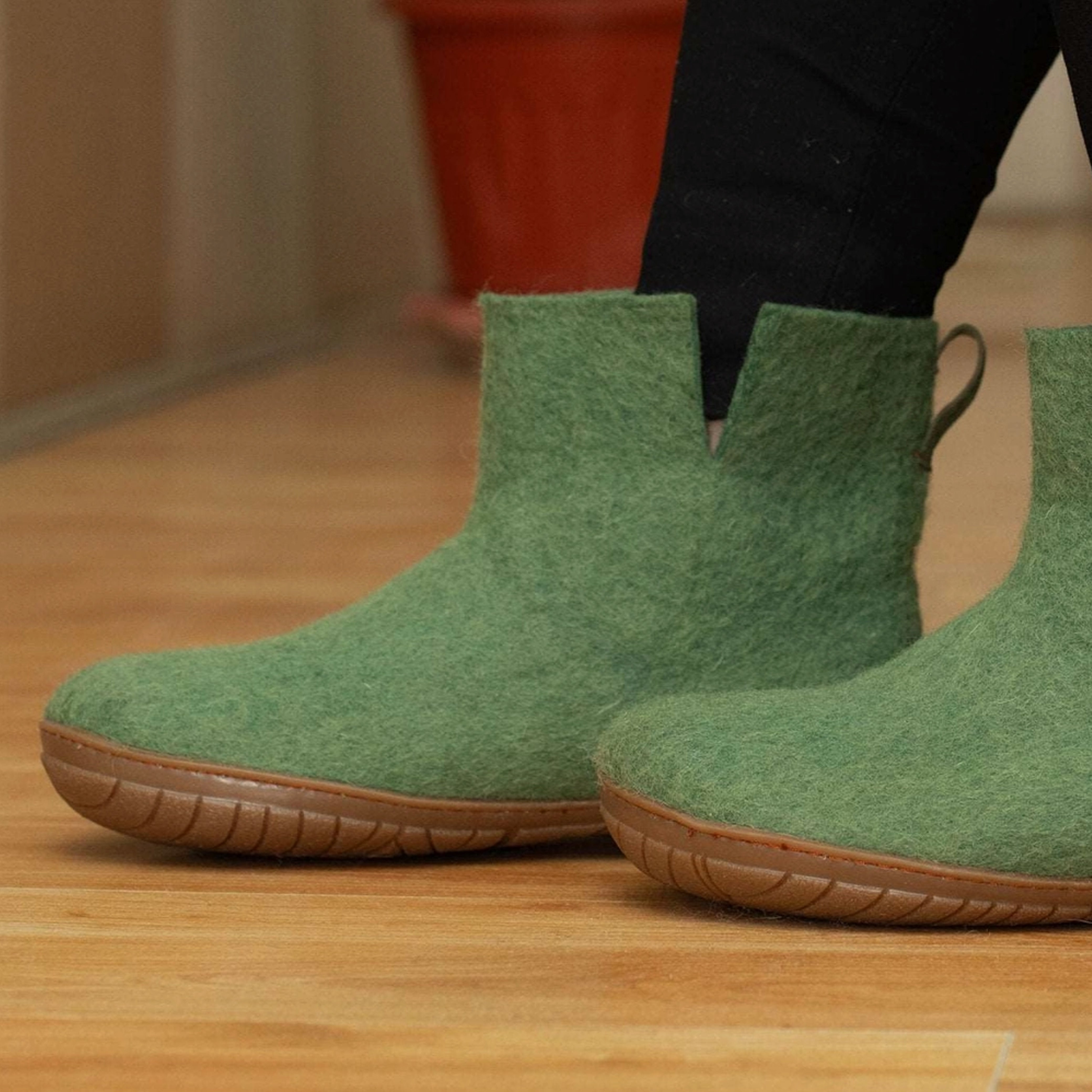 Wool Outdoor Low Boots with Rubber Sole - Green