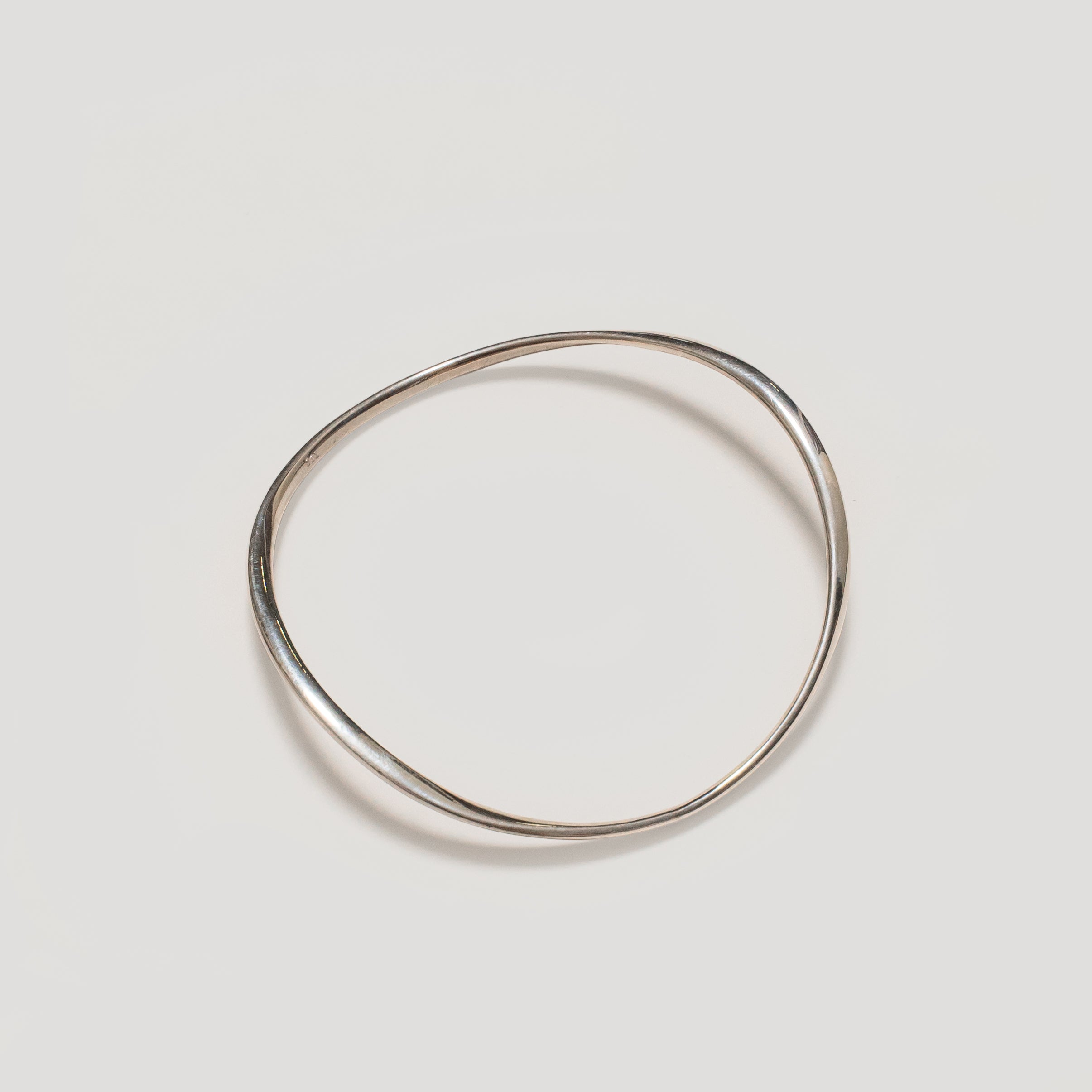 Le Jonc Silver Bangle